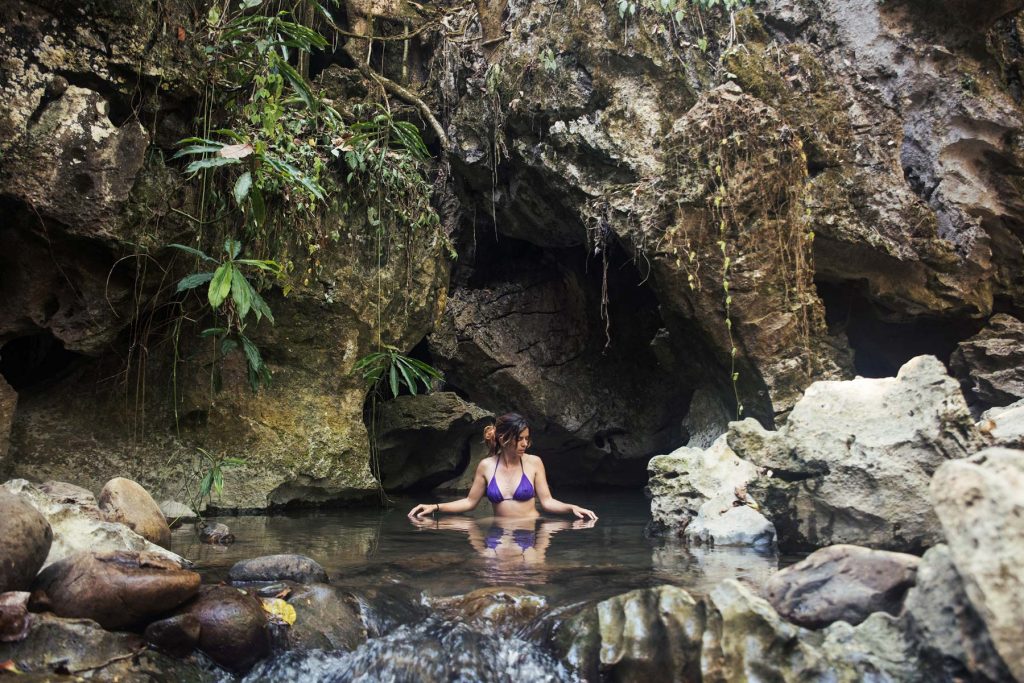 Excursión cuevas en el lago de Khao Sok